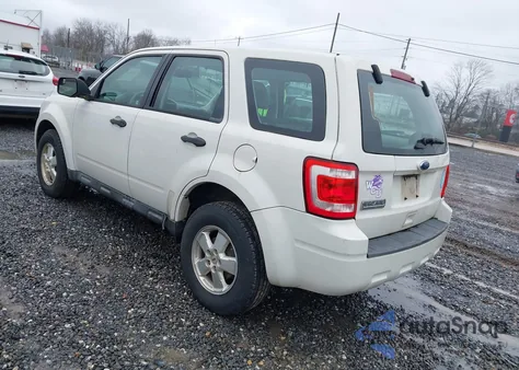 2011 Ford Escape Xls из США, поврежденный, VIN 1FMCU0C76BKB82459